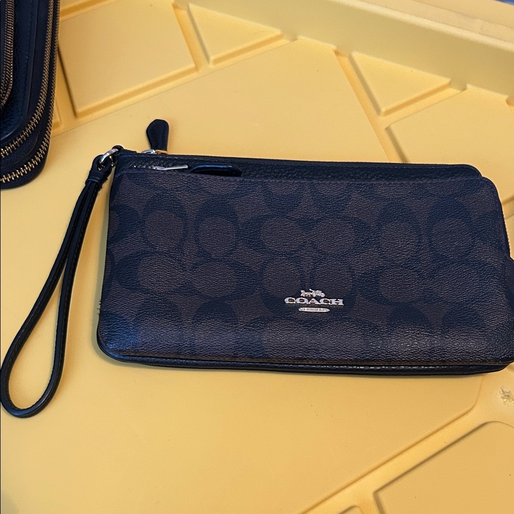 Coach Signature Wristlet Black and White